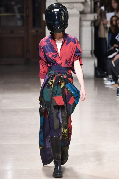 Look 26